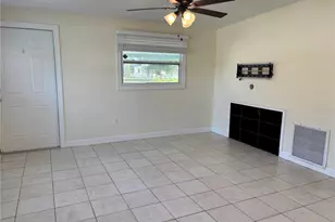 8200 93rd Ave, Seminole, FL 33777 - Photo 2