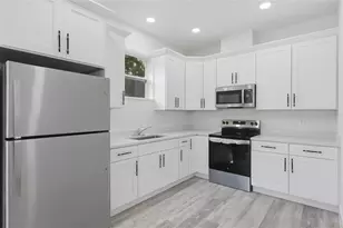 926 11th Ave S, Saint Petersburg, FL 33705 - Photo 16