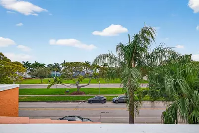922 N Shore Drive NE, Saint Petersburg, FL 33701 - Photo 32
