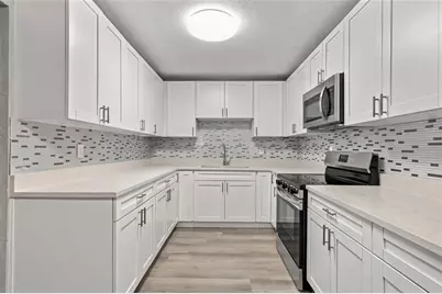 3720 N Garrison Street, Tampa, FL 33619 - Photo 16