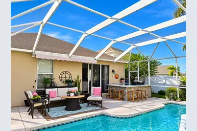 417 Stone Briar Drive, Ruskin, FL 33570 - Photo 2