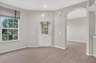 19122 Doves Landing Dr, Tampa, FL 33647 - Photo 6