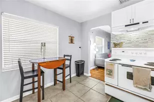 2450 37th Ave N, Saint Petersburg, FL 33713 - Photo 12
