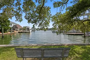 191 175th Ave E, Redington Shores, FL 33708 - Photo 32