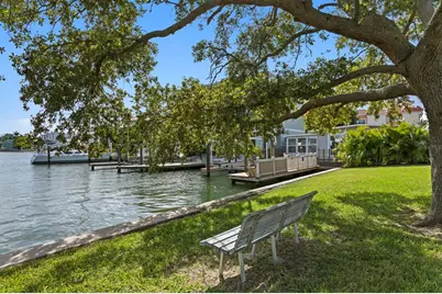 191 175th Avenue E, Redington Shores, FL 33708 - Photo 24
