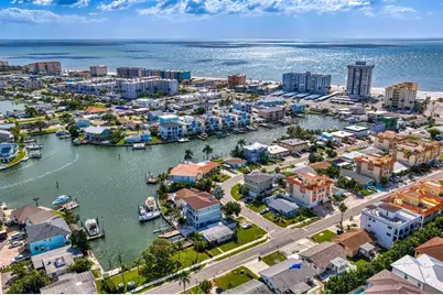 191 175th Avenue E, Redington Shores, FL 33708 - Photo 26