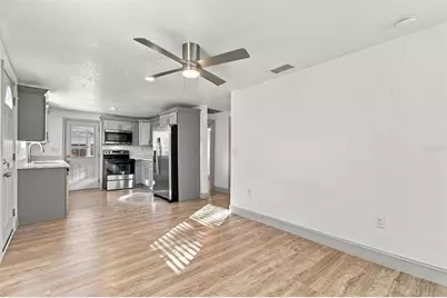 2110 E Ellicott Street, Tampa, FL 33610 - Photo 4