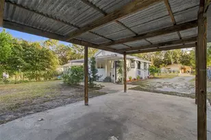 2110 E Ellicott St, Tampa, FL 33610 - Photo 26