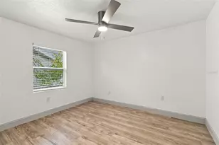 2110 E Ellicott St, Tampa, FL 33610 - Photo 10