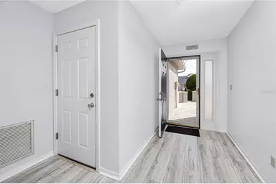 340 Buckingham Place, Palm Harbor, FL 34684 - Photo 8