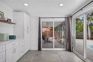 1689 Pennsylvania Ave NE, Saint Petersburg, FL 33703 - Photo 14