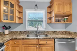 11401 81st Ave, Seminole, FL 33772 - Photo 10
