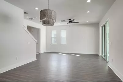 2076 Paragon Circle W, Clearwater, FL 33755 - Photo 20