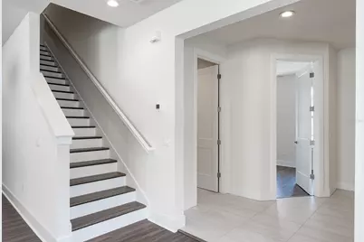 2076 Paragon Circle W, Clearwater, FL 33755 - Photo 36