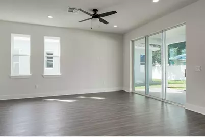 2076 Paragon Circle W, Clearwater, FL 33755 - Photo 18
