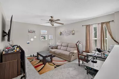 12139 Fox Bloom Avenue, Gibsonton, FL 33534 - Photo 10