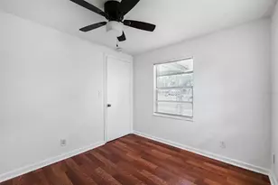 5101 37th St N, Saint Petersburg, FL 33714 - Photo 8