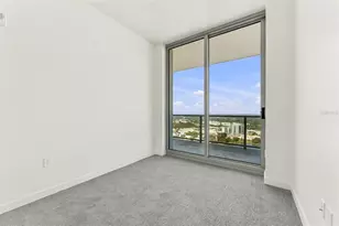 400 Central Ave, Saint Petersburg, FL 33701 - Photo 18