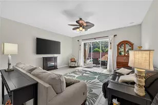 18211 Wimbledon Grn Pl, Tampa, FL 33647 - Photo 6