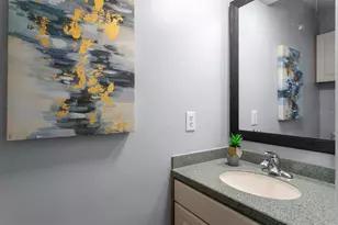 2930 W Bayshore Ct, Tampa, FL 33611 - Photo 30