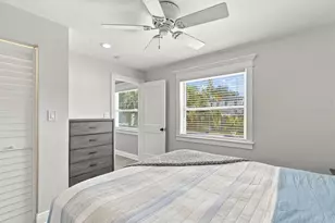 10469 Imperial Point Dr E, Largo, FL 33774 - Photo 40