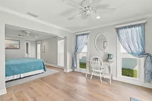 10469 Imperial Point Dr E, Largo, FL 33774 - Photo 30