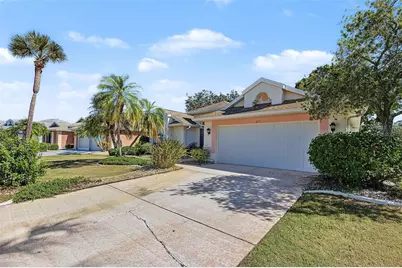 2113 Sterling Glen Court, Sun City Center, FL 33573 - Photo 12