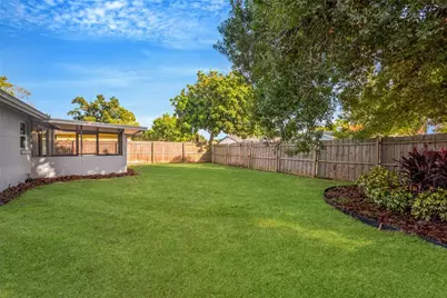 9406 Glenrosa Court, Tampa, FL 33615 - Photo 16
