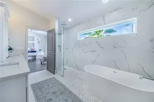 1825 Venetian Point Dr, Clearwater, FL 33755 - Photo 30