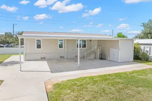 7004 Americana Dr NE, Saint Petersburg, FL 33702 - Photo 40