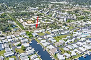 7004 Americana Dr NE, Saint Petersburg, FL 33702 - Photo 2