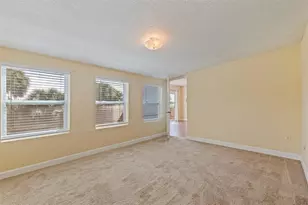 1065 28th Ave S, Saint Petersburg, FL 33705 - Photo 28