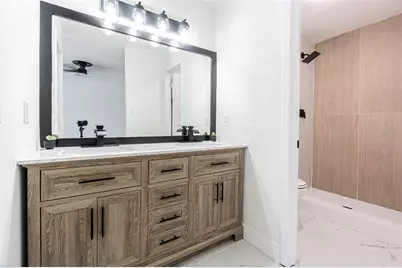10305 Bramblewood Place, Tampa, FL 33624 - Photo 12