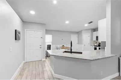 4445 Horseshoe Pick Lane, Valrico, FL 33594 - Photo 4