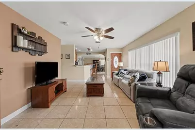 5002 Halifax Drive, Tampa, FL 33615 - Photo 12