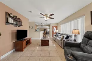 5002 Halifax Dr, Tampa, FL 33615 - Photo 12