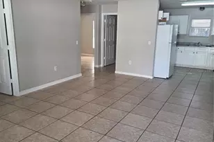 2818 Locicero Dr, Tampa, FL 33619 - Photo 8