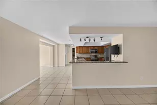 8904 W Flora St, Tampa, FL 33615 - Photo 12