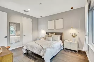 349 7th St S, Saint Petersburg, FL 33701 - Photo 34