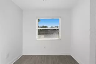3900 50th St N, Saint Petersburg, FL 33709 - Photo 14