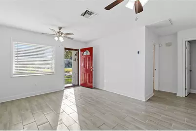 3900 50th Street N, Saint Petersburg, FL 33709 - Photo 4