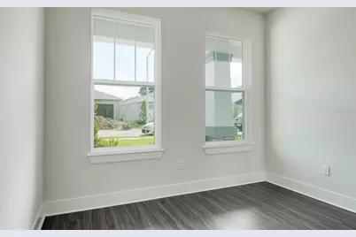 2076 Paragon Circle W, Clearwater, FL 33755 - Photo 32