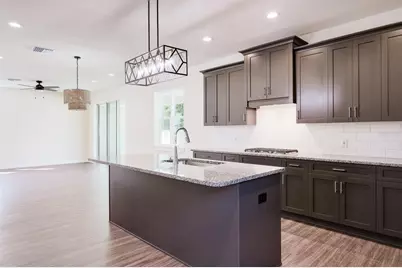 2076 Paragon Circle W, Clearwater, FL 33755 - Photo 24