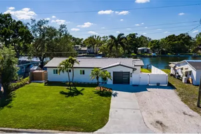 9298 Sun Isle Drive NE, Saint Petersburg, FL 33702 - Photo 1