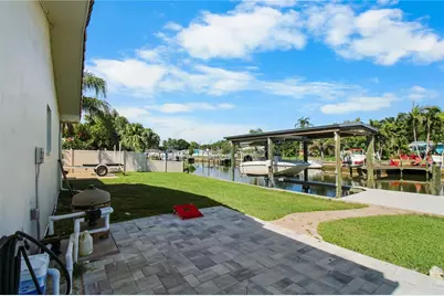 1575 Brookside Boulevard, Largo, FL 33770 - Photo 38
