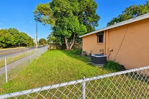 6777 71st St N, Pinellas Park, FL 33781 - Photo 2