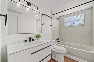 1834 New Hampshire Ave NE, Saint Petersburg, FL 33703 - Photo 16