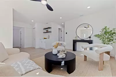 5769 Dartmouth Avenue N, Saint Petersburg, FL 33710 - Photo 6