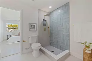 5769 Dartmouth Ave N, Saint Petersburg, FL 33710 - Photo 18