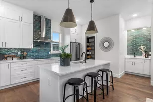 40 64th St S, Saint Petersburg, FL 33707 - Photo 12